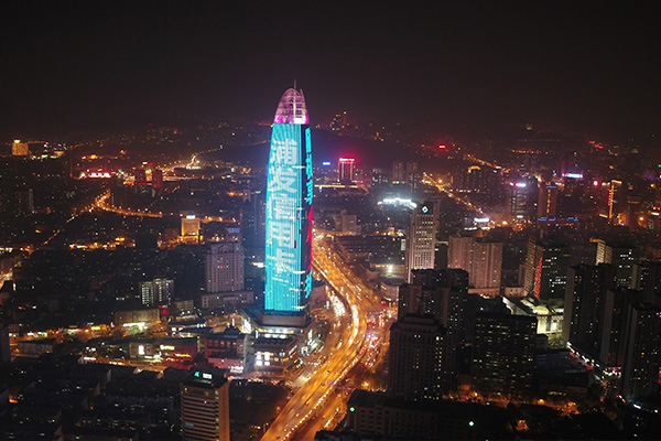 浦發銀行信用卡|新年新氣象，2017“億”起狂歡